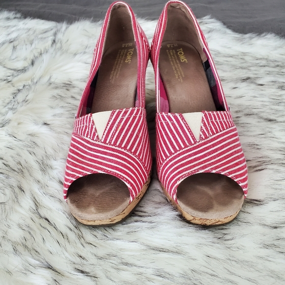Toms Peep Toe Wedges Stripes Red/White 7.5 - Picture 3 of 8